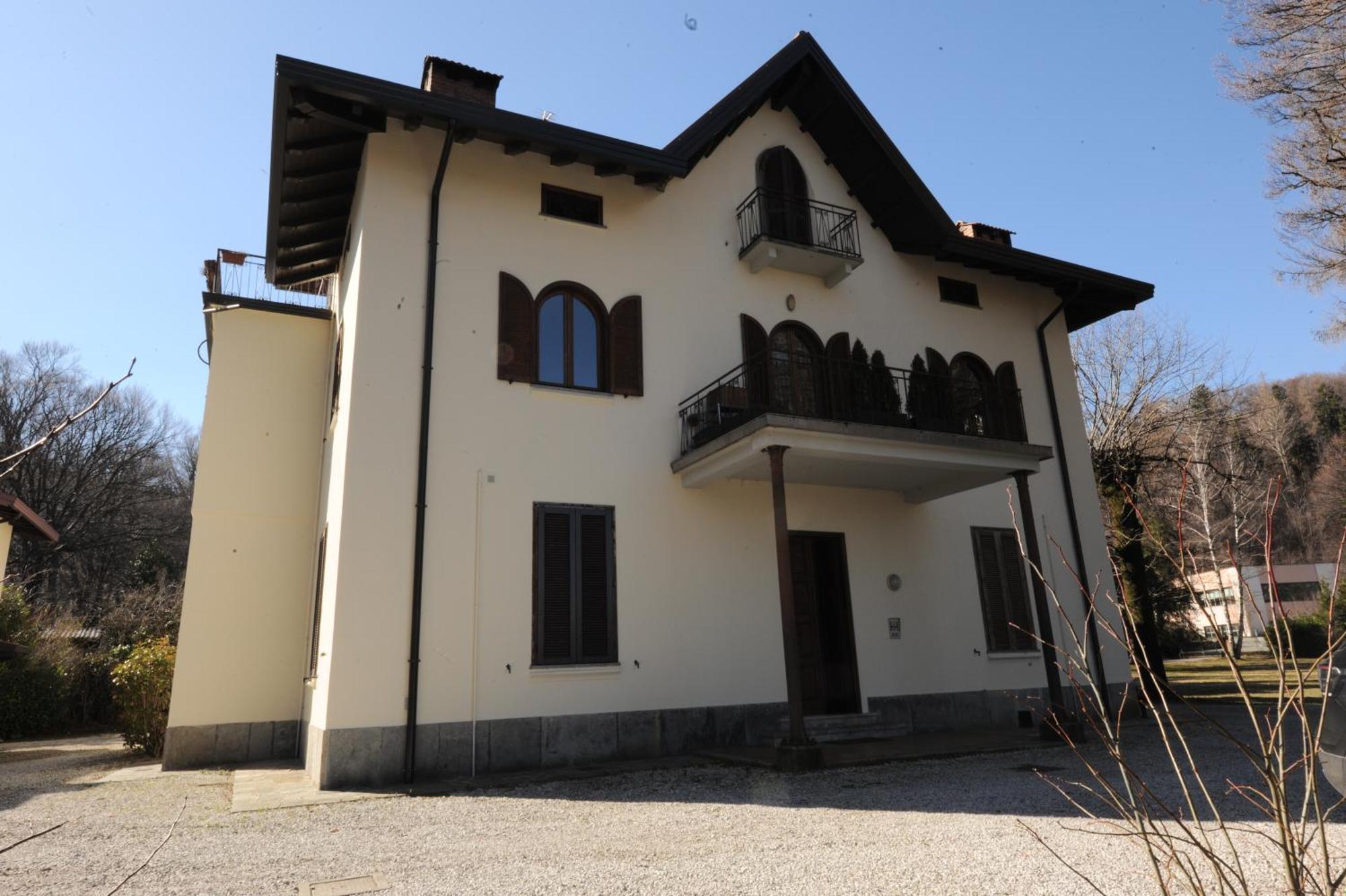 Apartment Little House