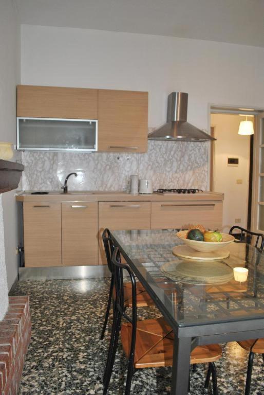 The Family House - With Balcony And View Apartment *