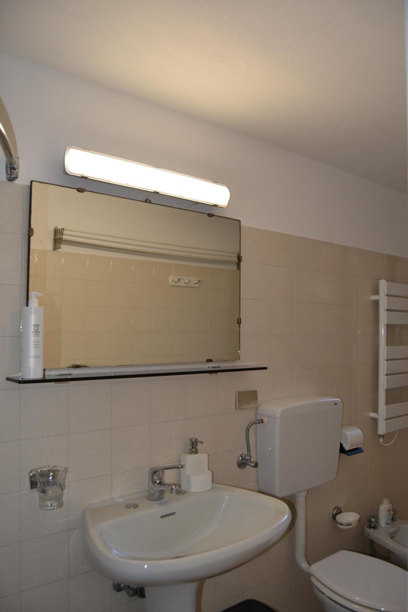 Casa Victoria - Charme,tradizione E Comfort Moderno * Tremezzo