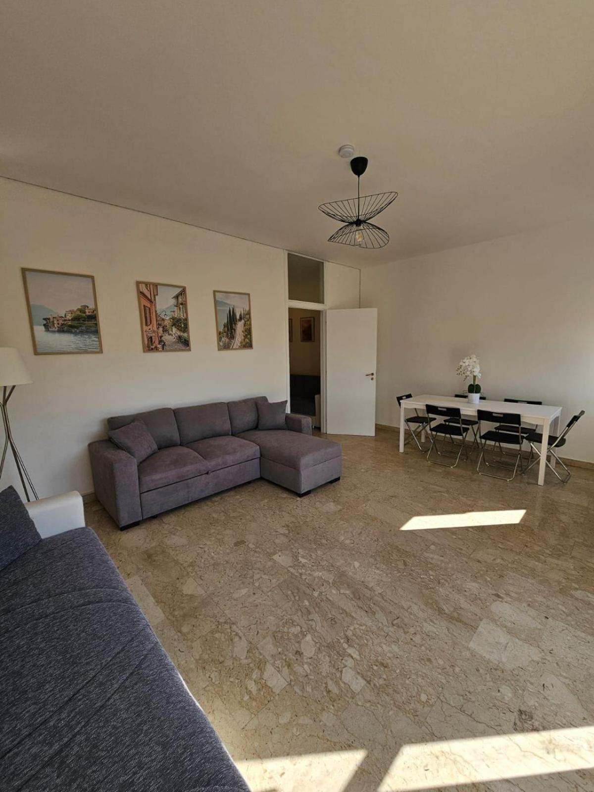 In Como, Switzerland Apartment *