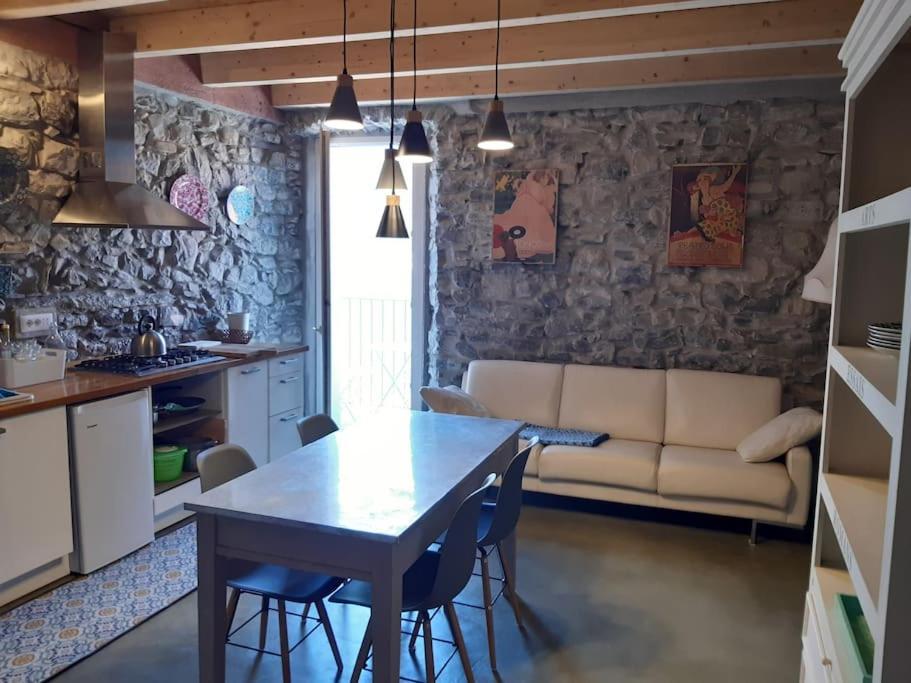 Apartment Gaudi - Overlooking Como, Near Bellagio