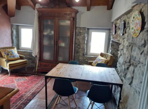 Horta - Charming Attic With Rooftop View