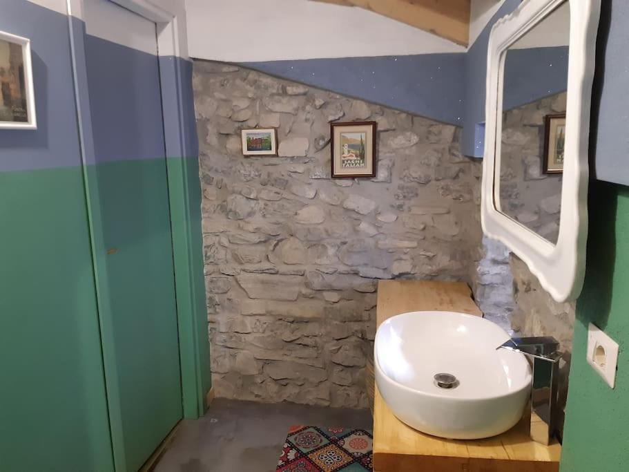 Apartment Horta - Charming Attic With Rooftop View