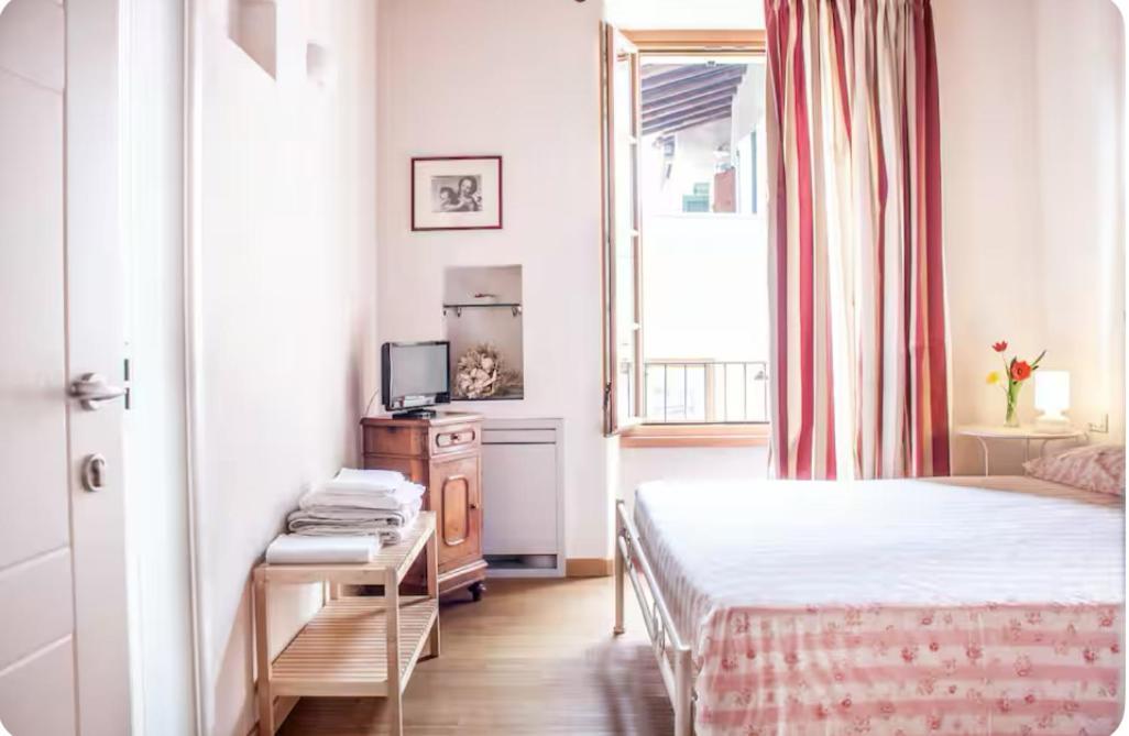 Torre Del Barbarossa Foresteria Bed & Breakfast Mandello del Lario