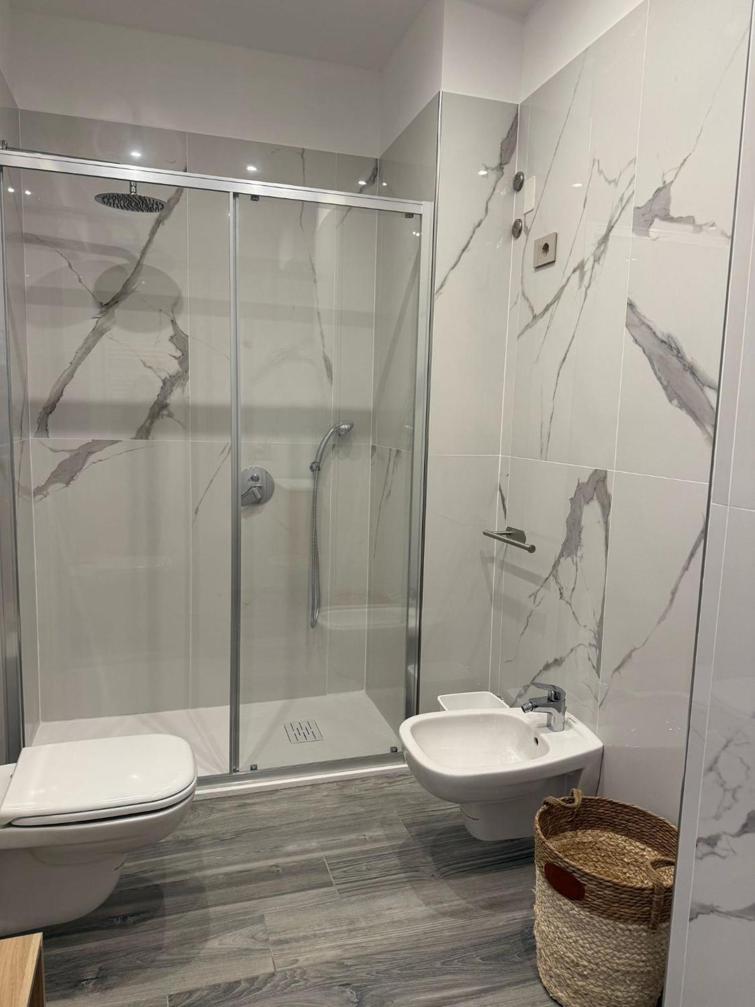 House - Center Apartment Como