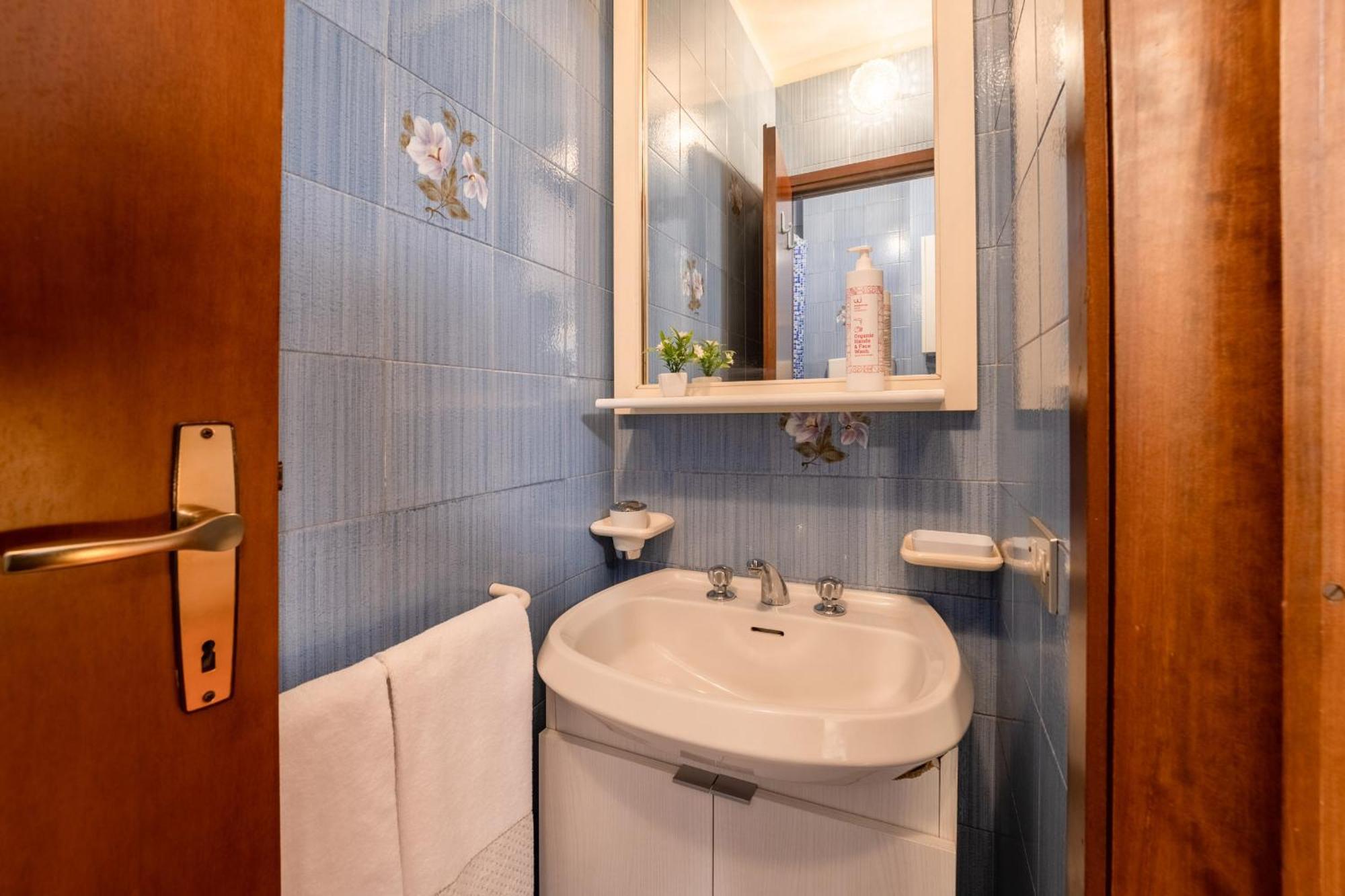 Vitali Comfort In By Wonderful Italy Apartment *