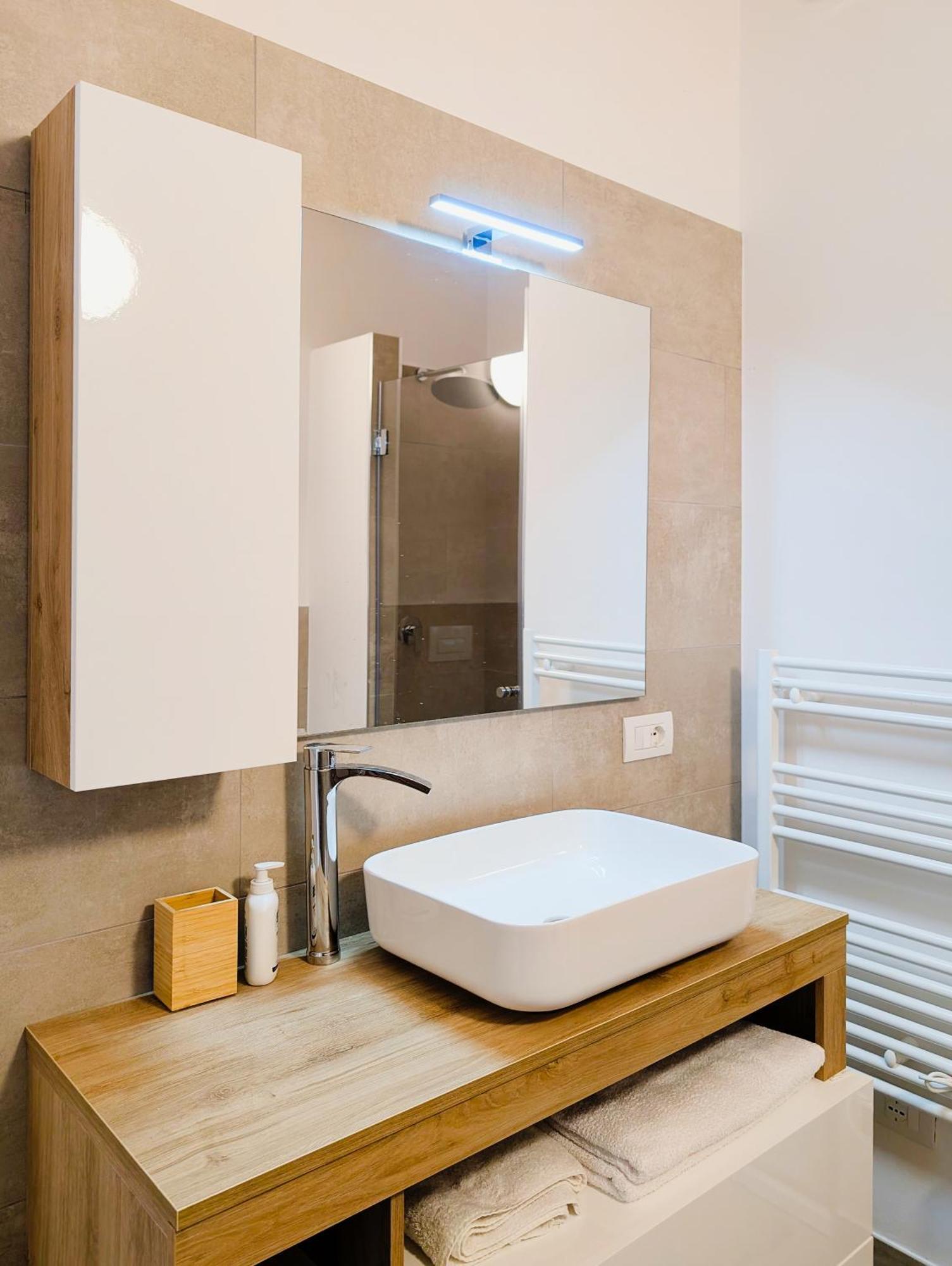 Le Rondini Apartment *