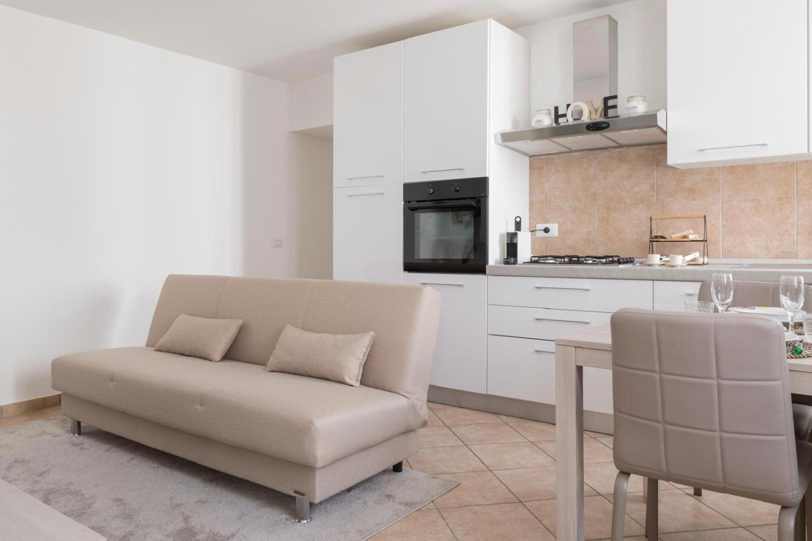 Aura-elegant In The Heart Of Apartment