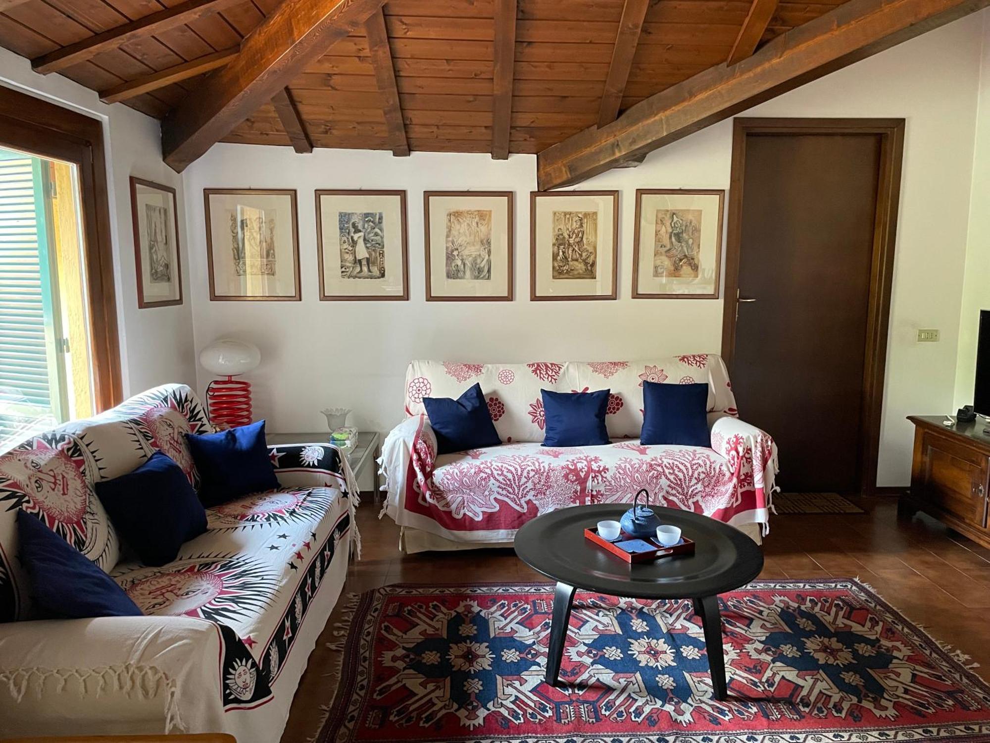 Beautiful Flat With View And Access To The Apartment