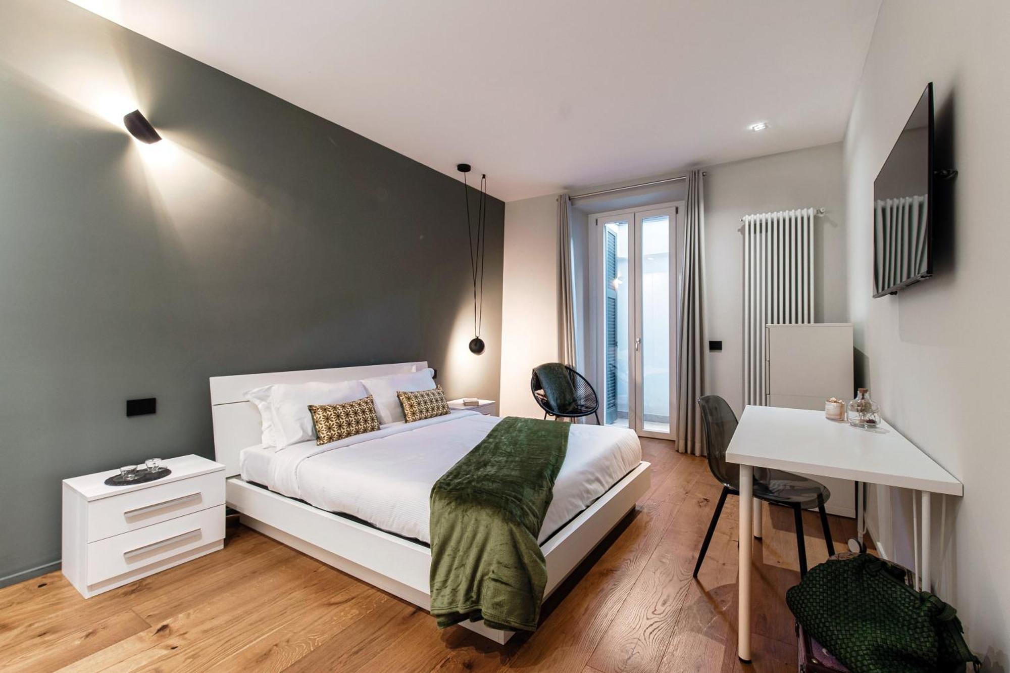 Hidden - By Myhomeincomo Apartment Como