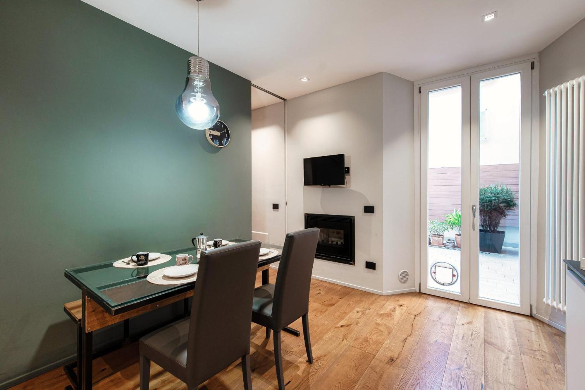 Apartment Hidden - By Myhomeincomo Como