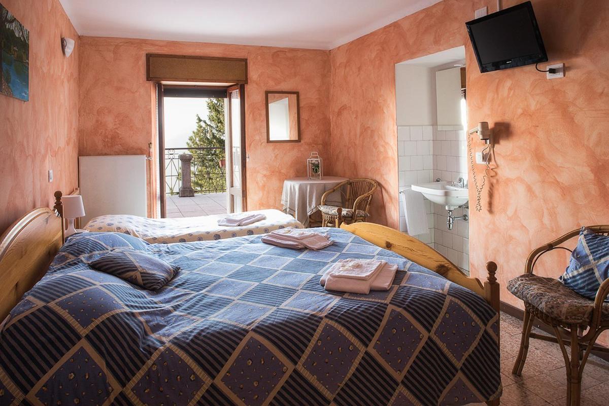 Carla Hotel *