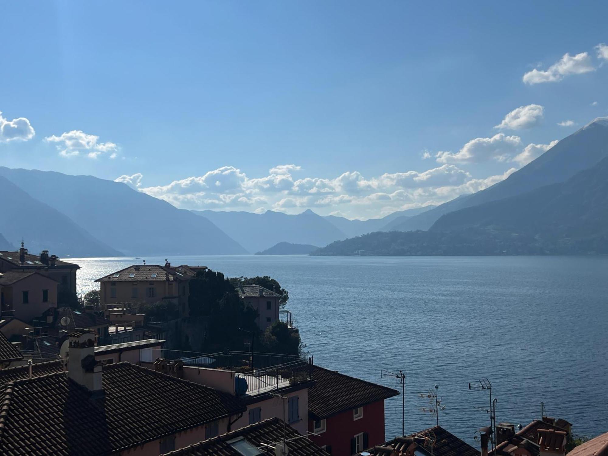Apartment Center Lake View, Varenna