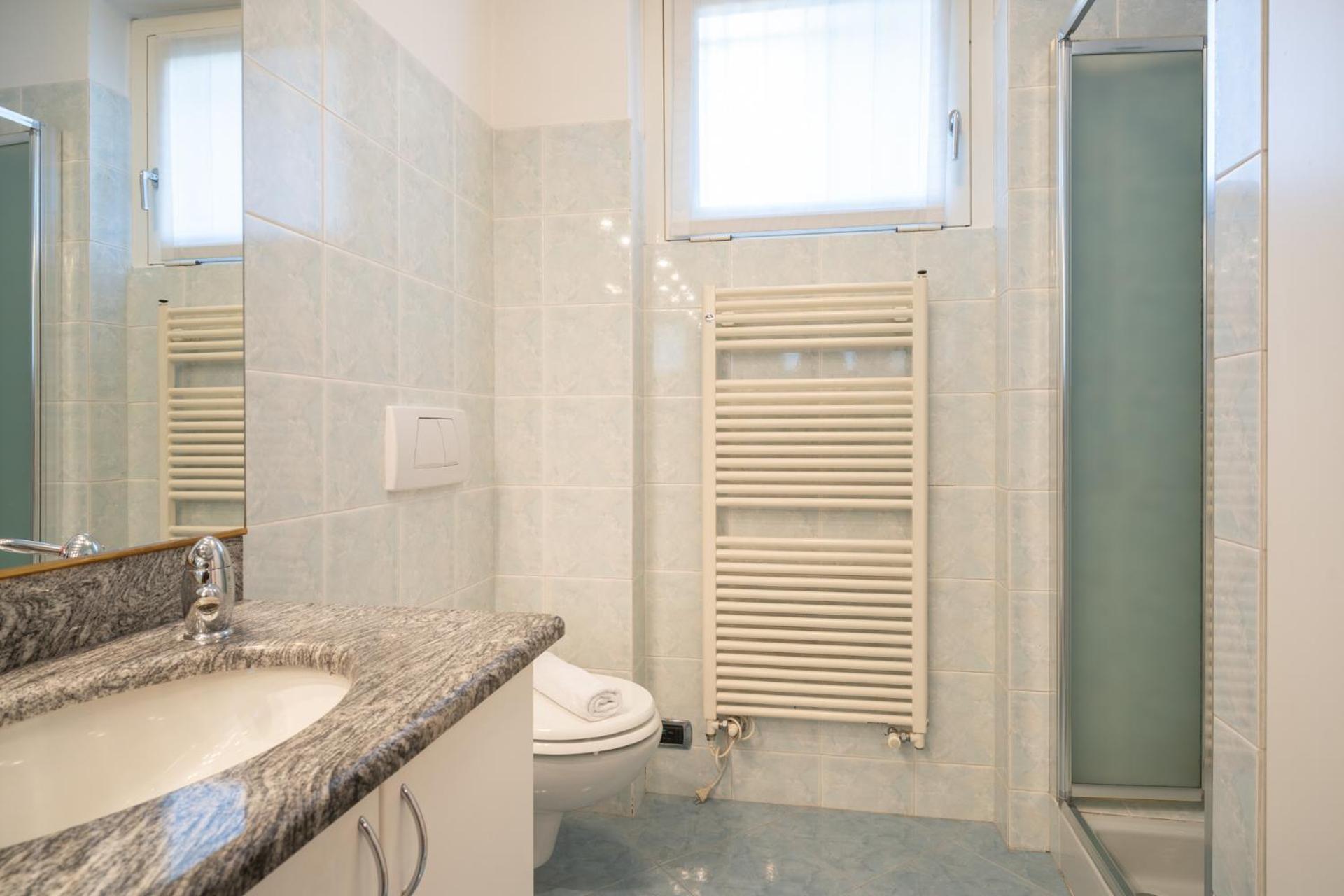 - In 5 Minutes From Lecco Center *