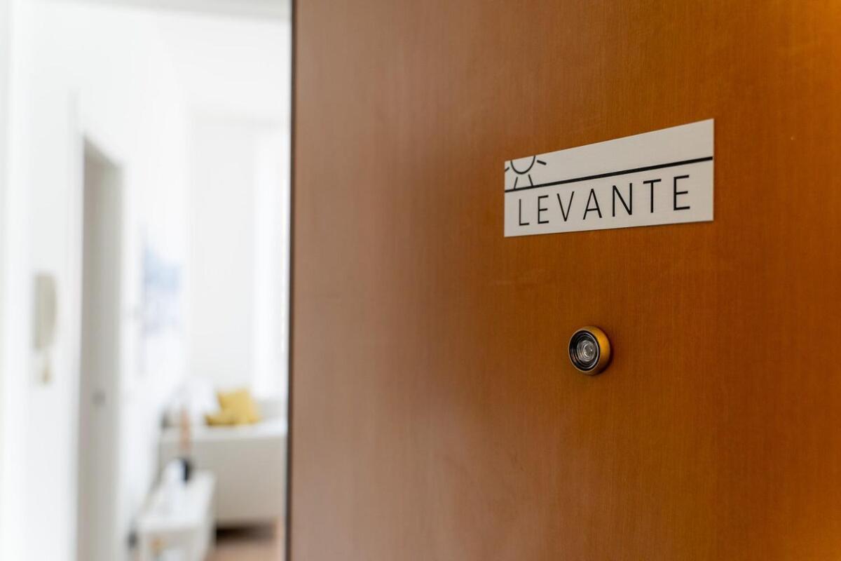 Levante -walking Distance To Center- Free Onsite Parking Apartment