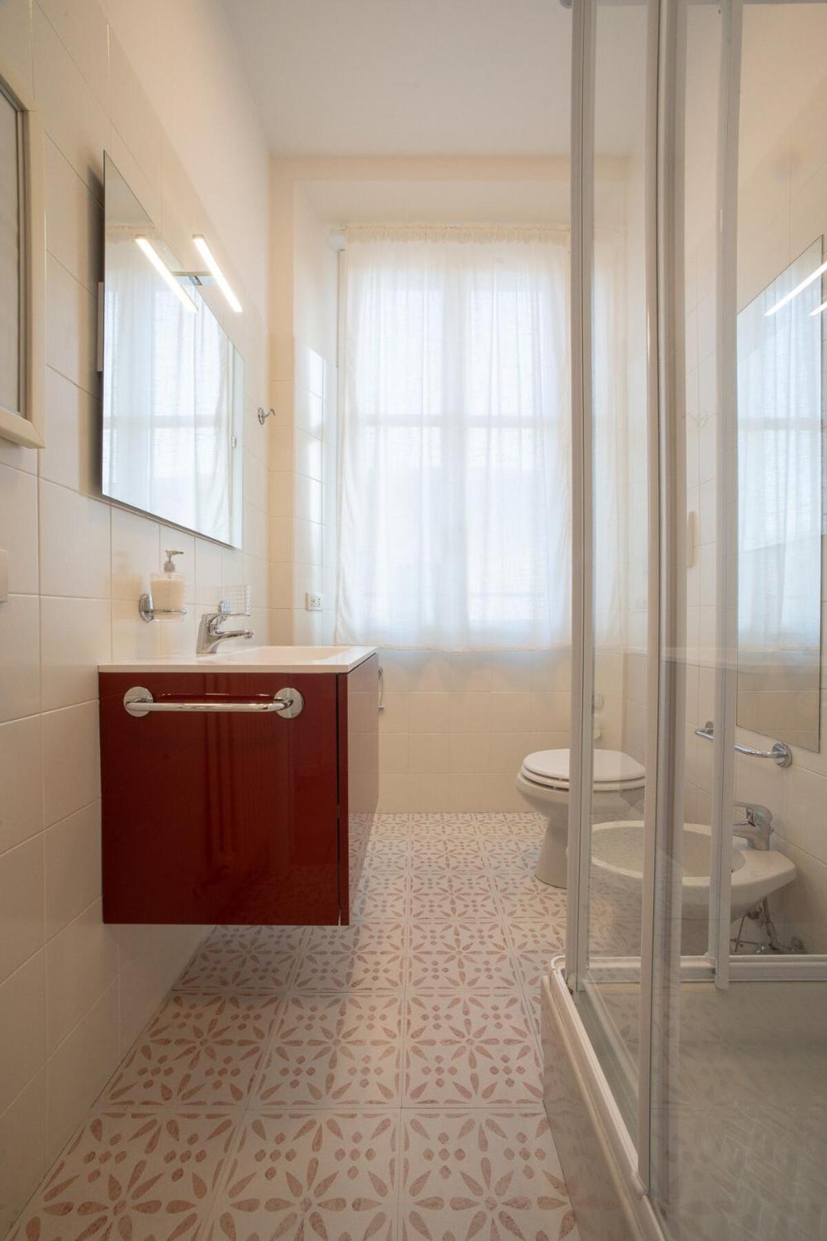 Levante -walking Distance To Center- Free Onsite Parking Como