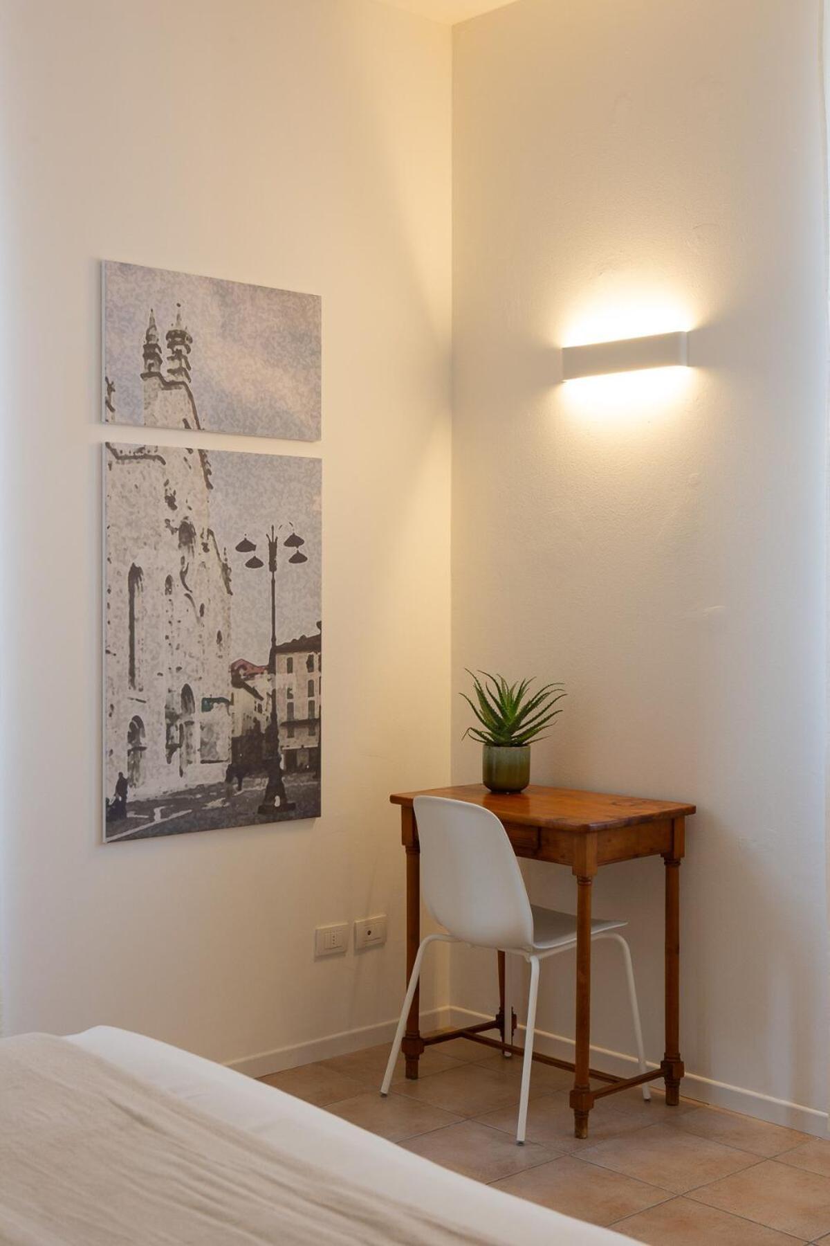 Apartment Levante -walking Distance To Center- Free Onsite Parking Como