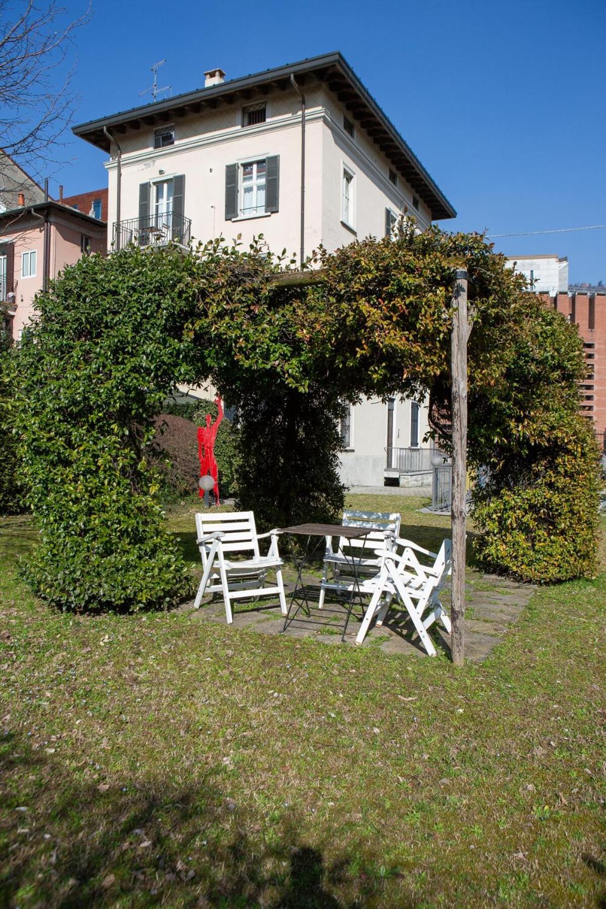 Levante -walking Distance To Center- Free Onsite Parking *