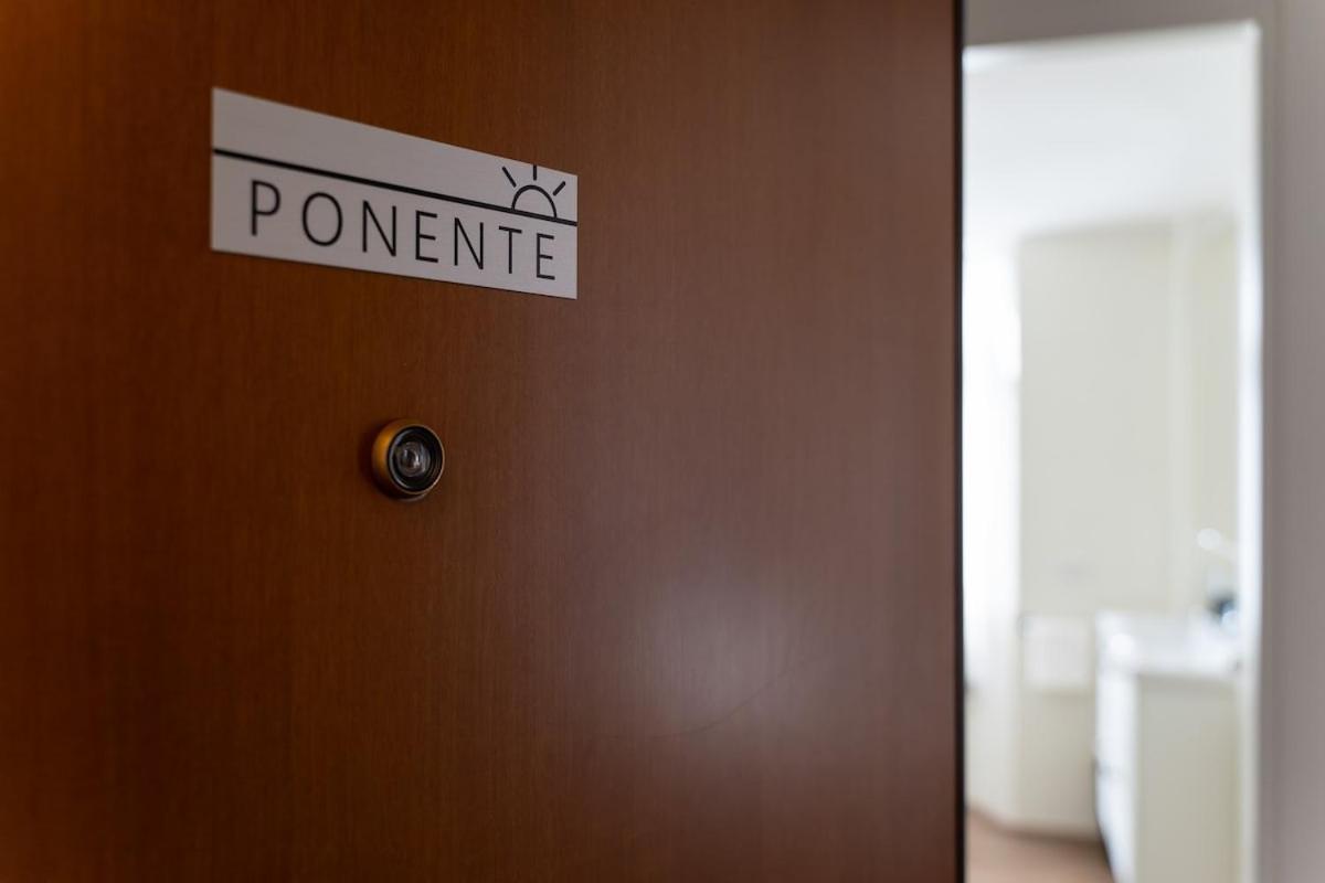Ponente - Balcony, Free Parking,close To * Como