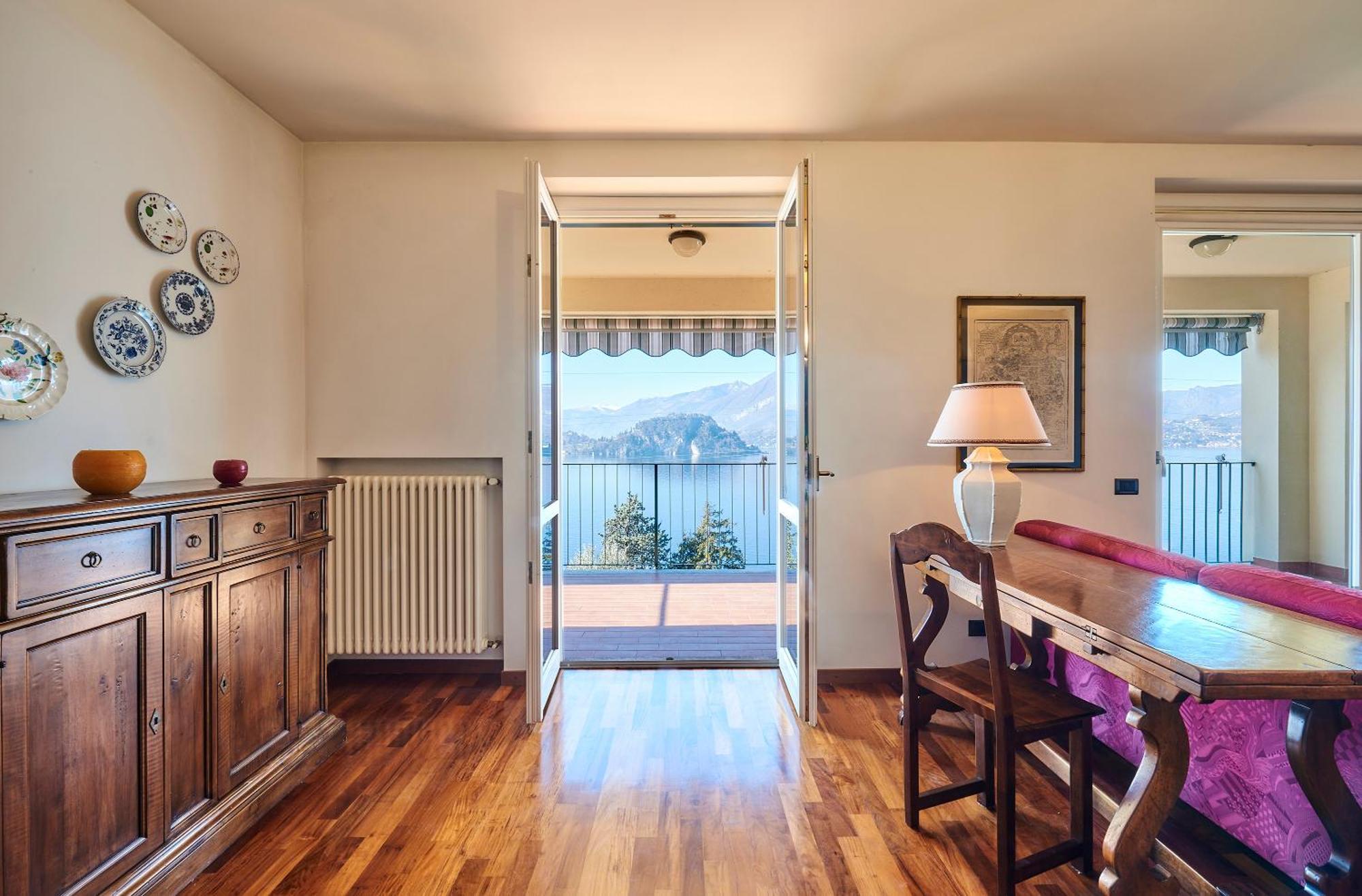 Apartment Luxury With View Near Varenna Fiumelatte