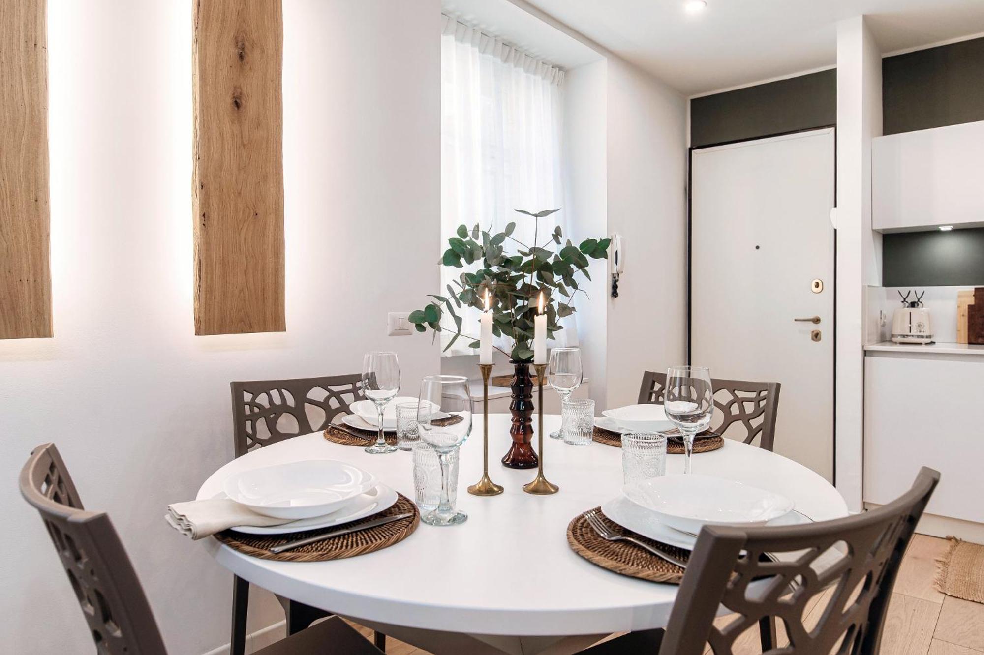 Apartment Rafael - By Myhomeincomo *