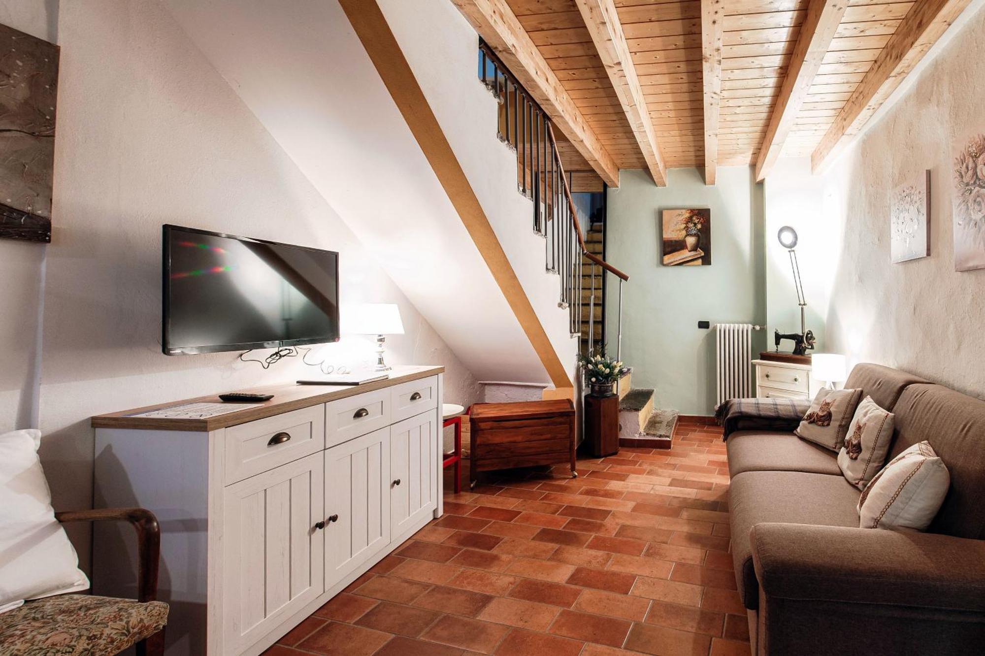 Apartment Willow House By Quokka 360 - In The Heart Of Sala Comacina