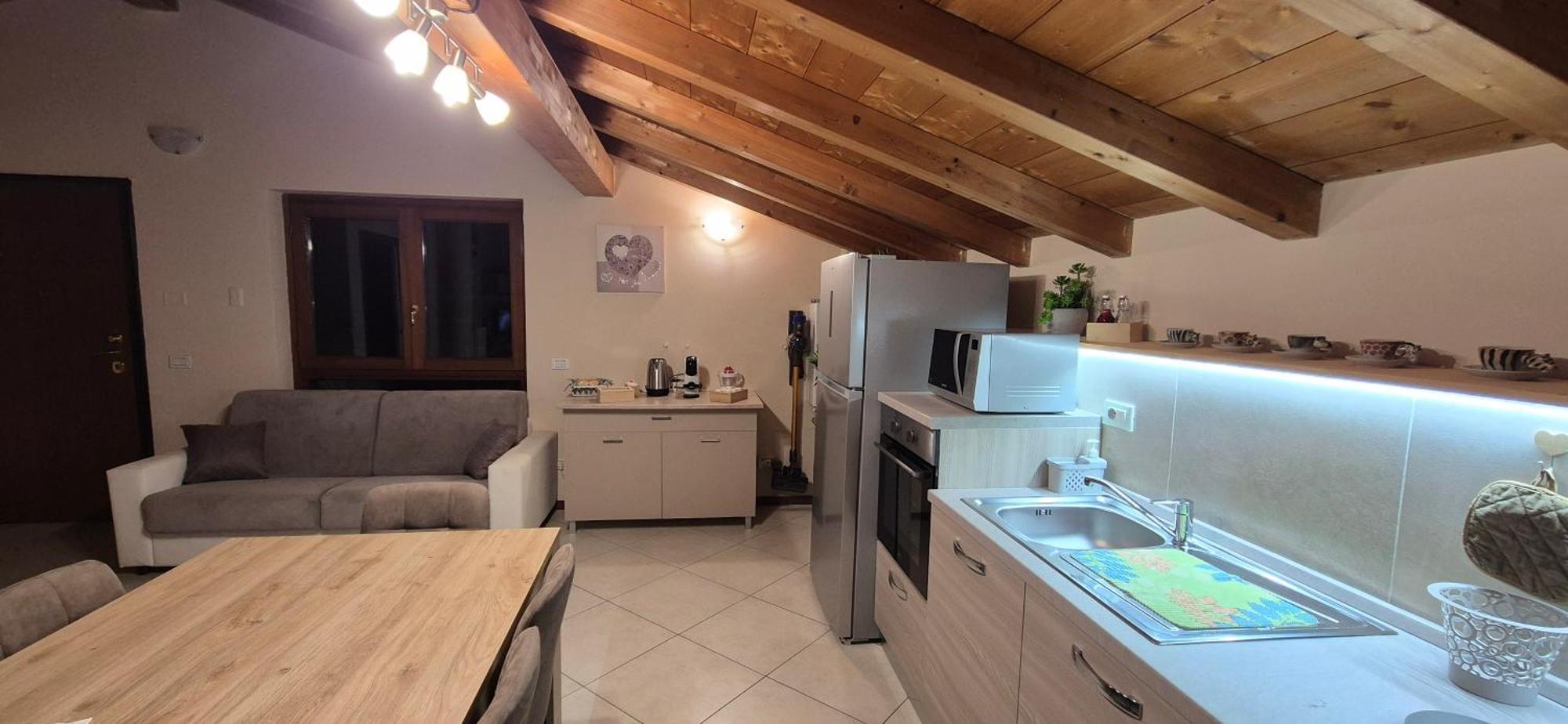 La Mansarda Sul Apartment *