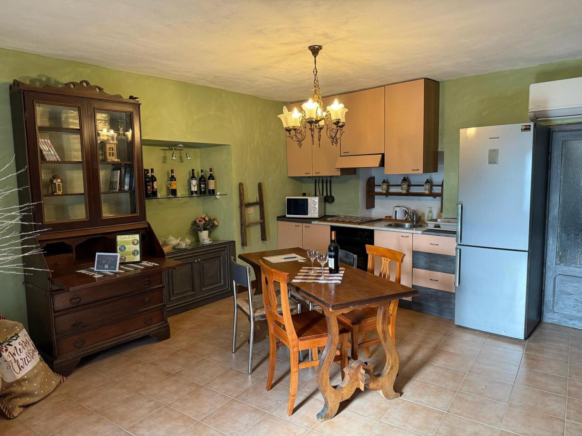 Apartment Casa Del Borgo: Immerso Nel A/c