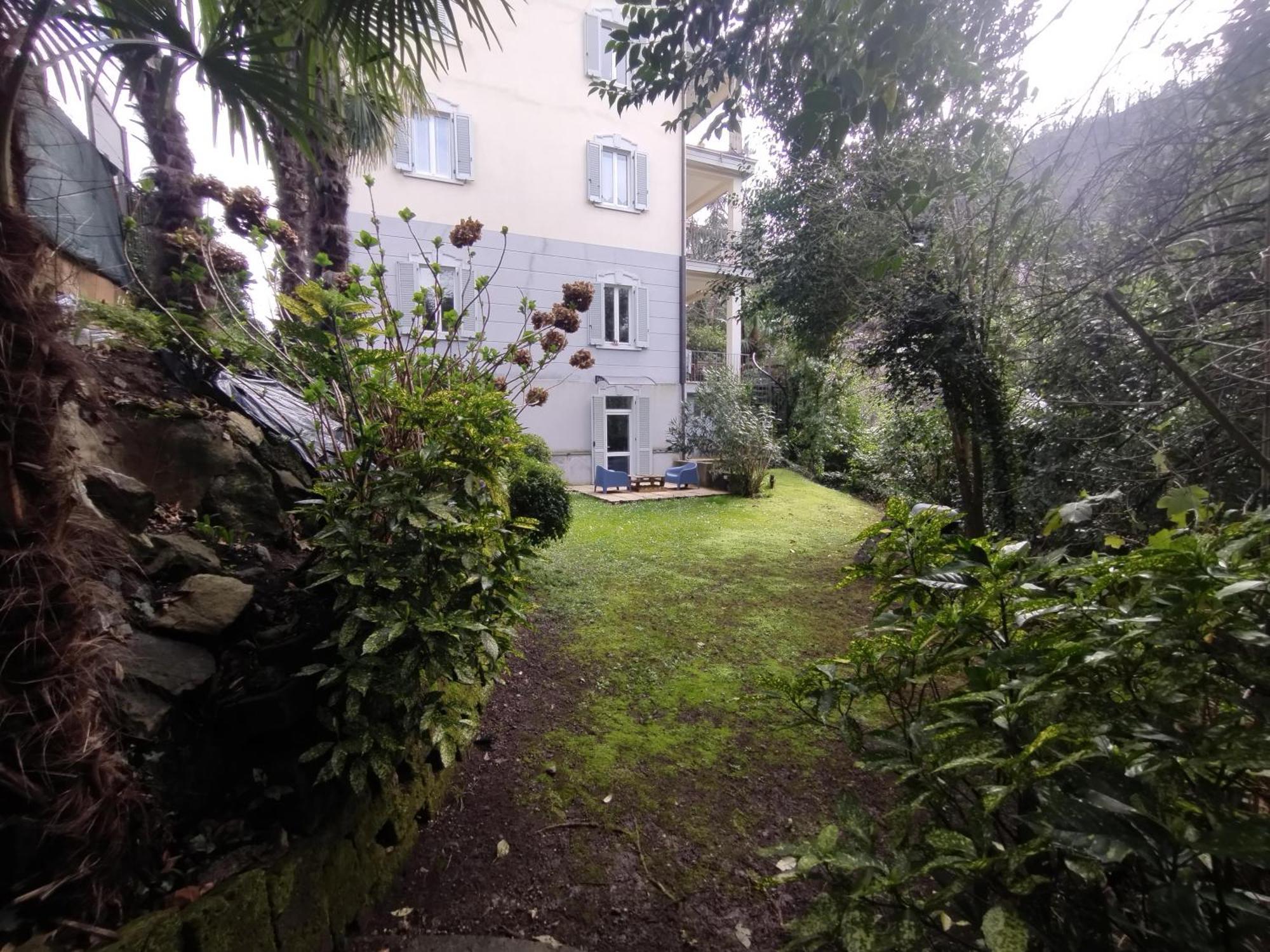 Apartment The Garden House Como