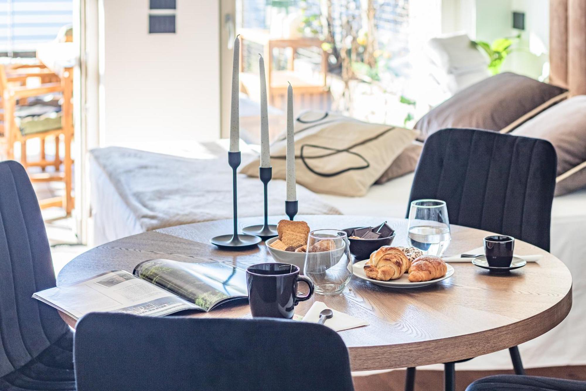 Aurora By Rent Apartment Como