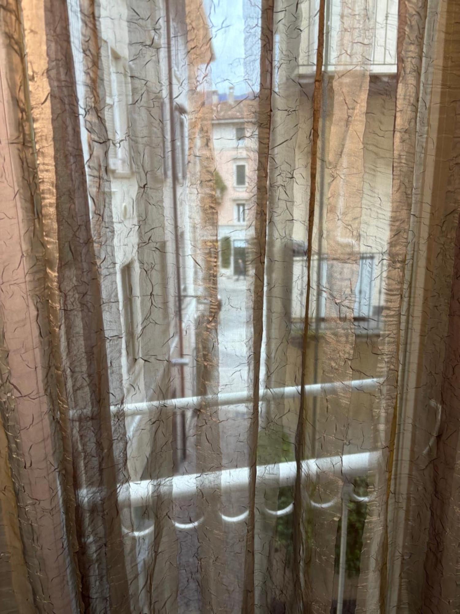 Mares Apartment Lecco