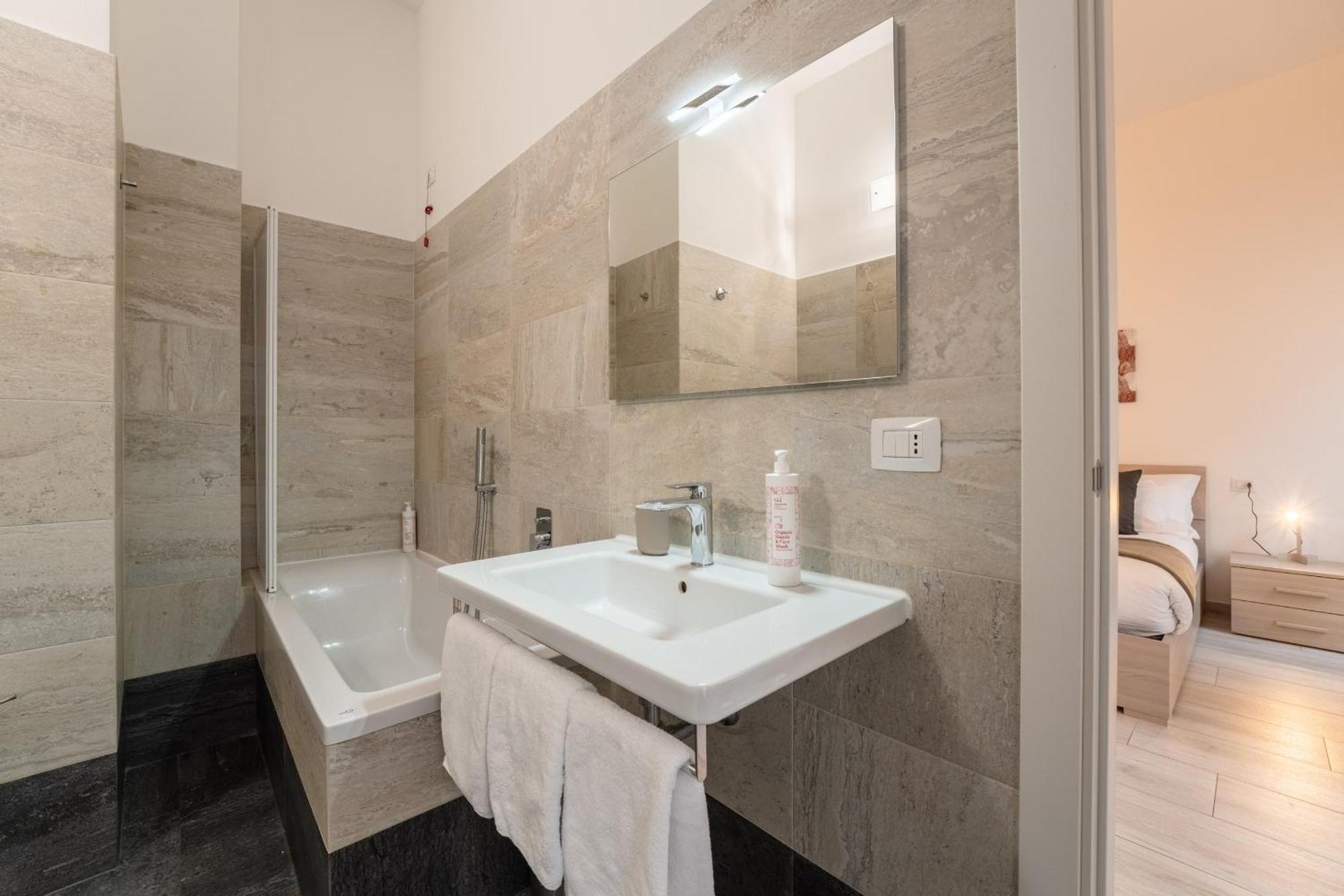 Mugiasca Modern By Wonderful Italy Apartment Como