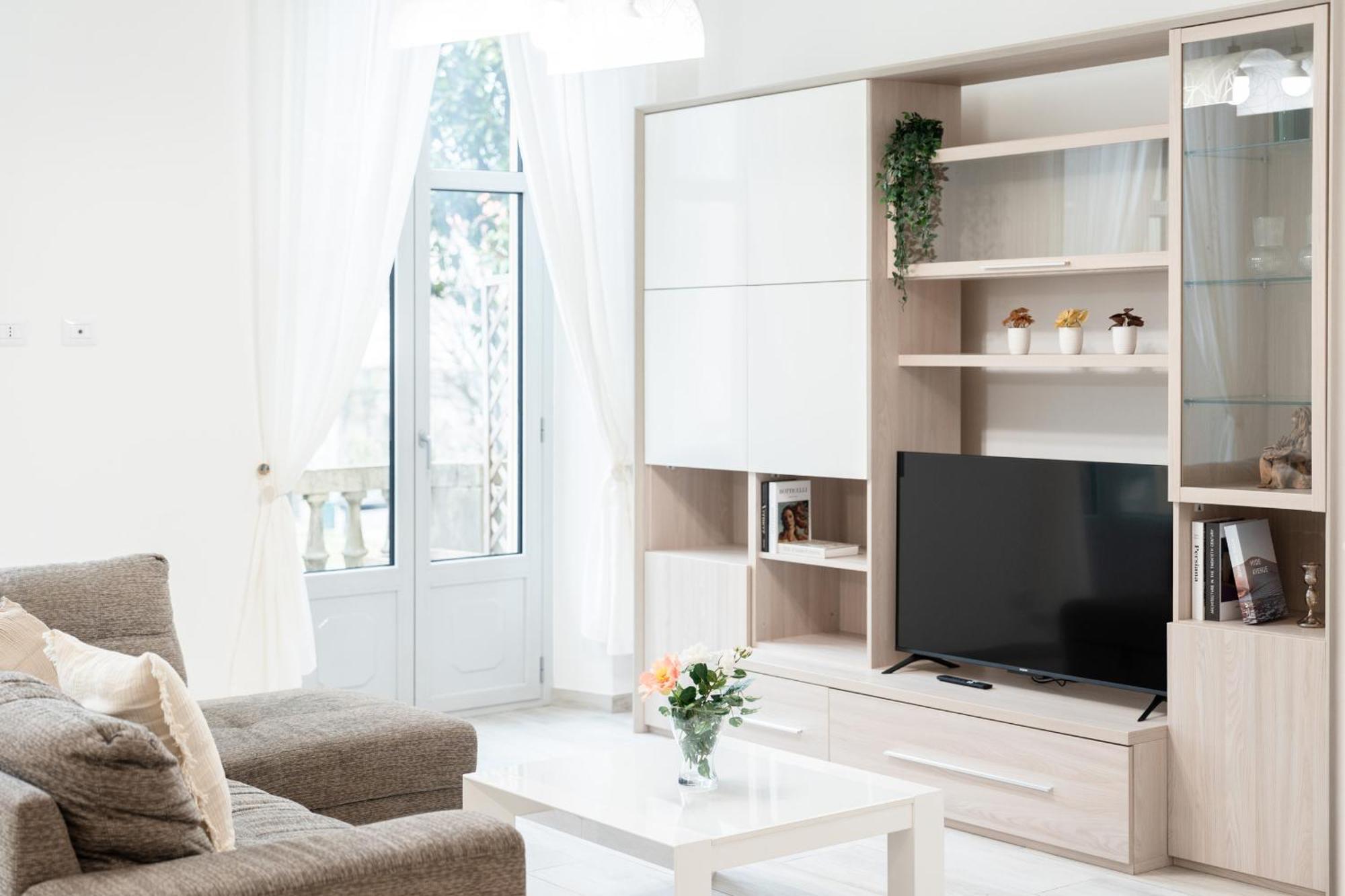 Mugiasca Modern By Wonderful Italy Como