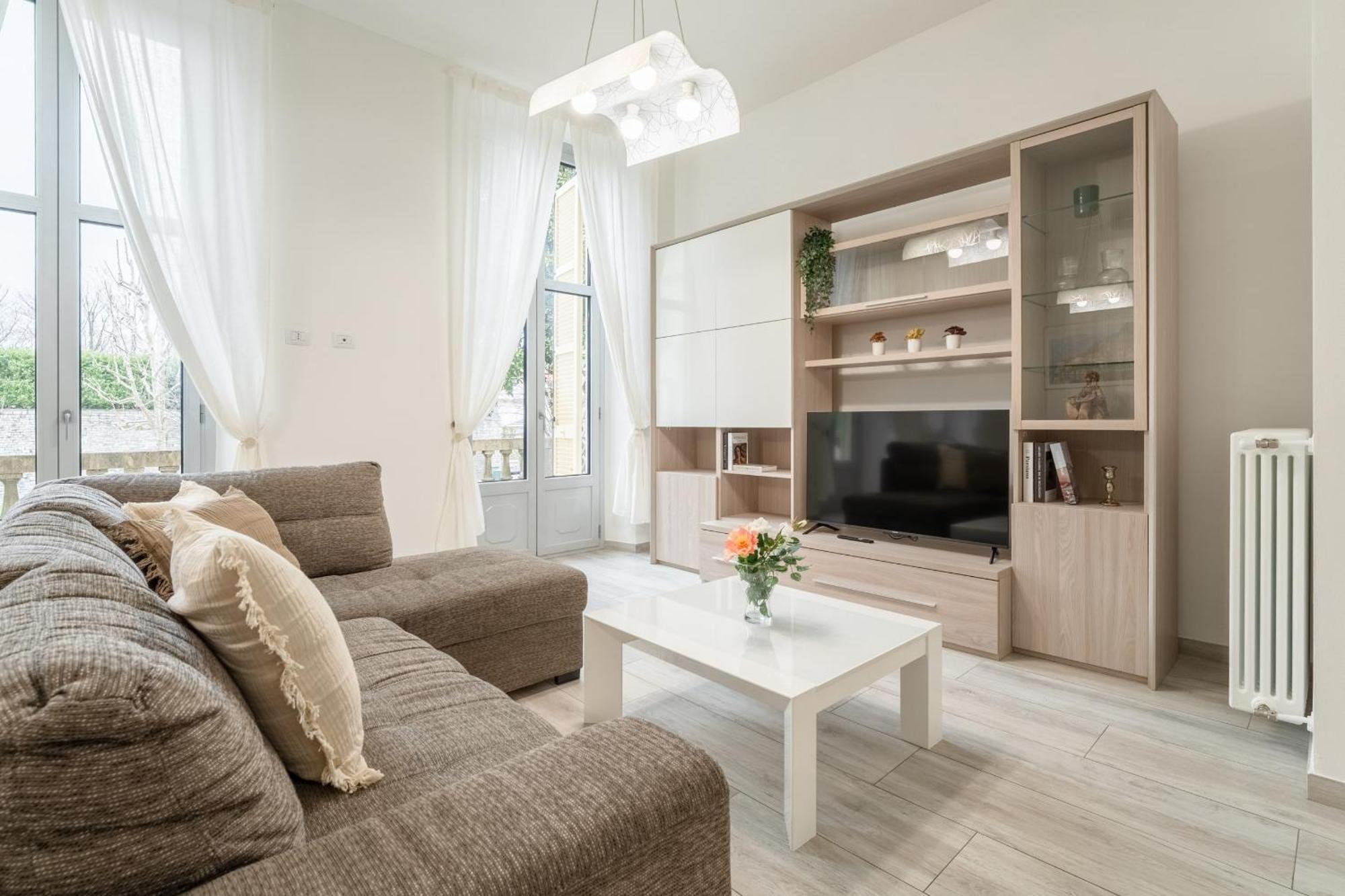 Mugiasca Modern By Wonderful Italy Apartment Como