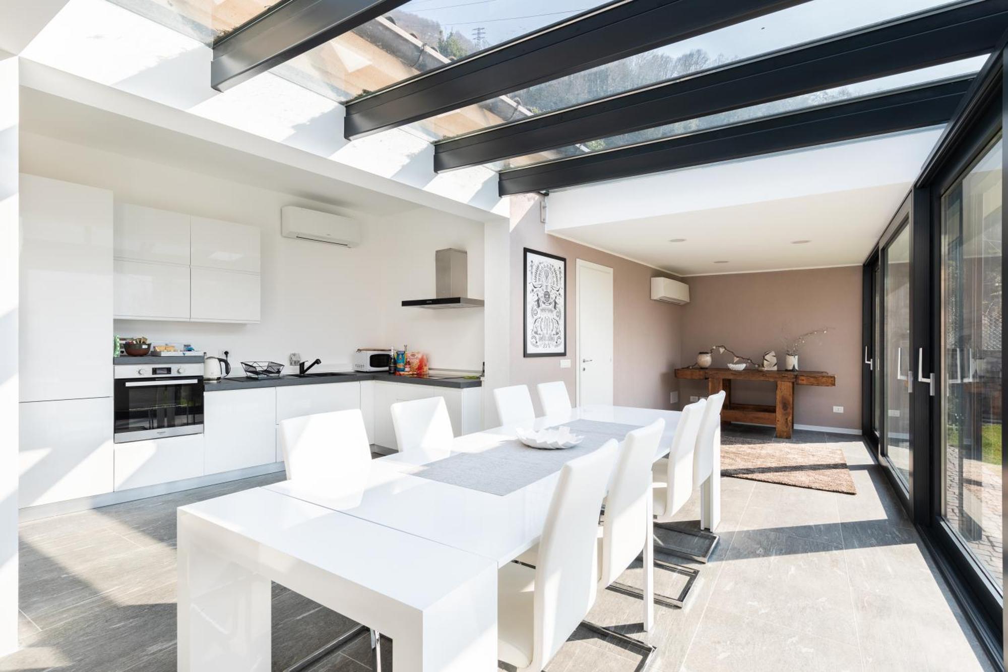 Villa Lumina House - Private Garden & View *