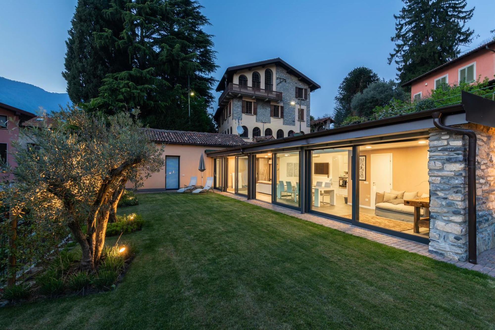 Lumina House - Private Garden & View *