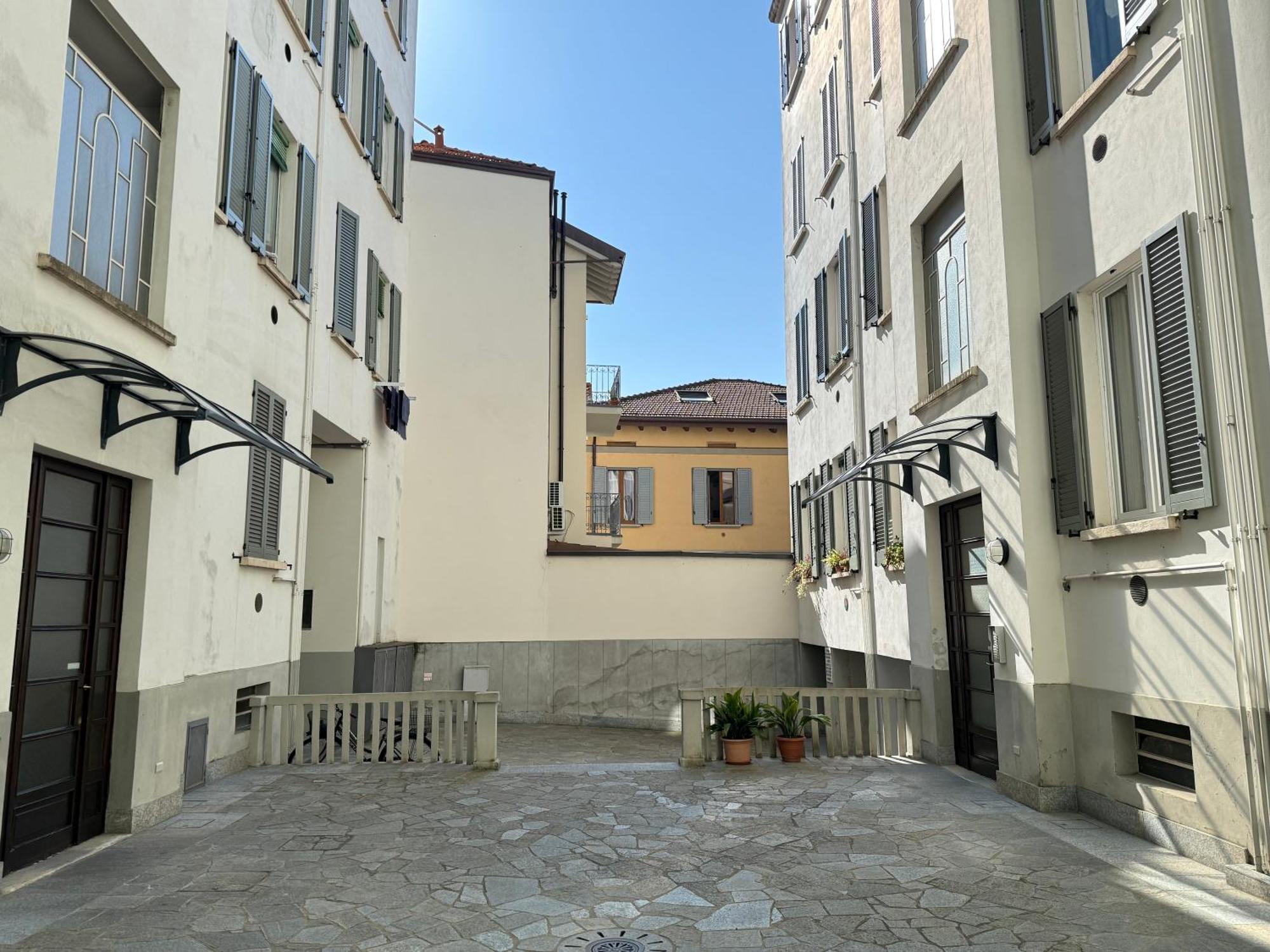 Comoluxhouse- Intero Apartment *