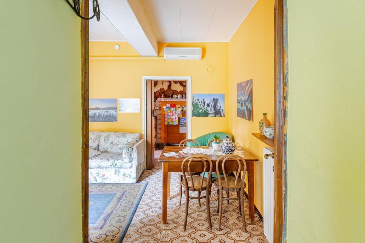 La Corte Della Carla - Cozy In The Old Court Holiday home Lierna