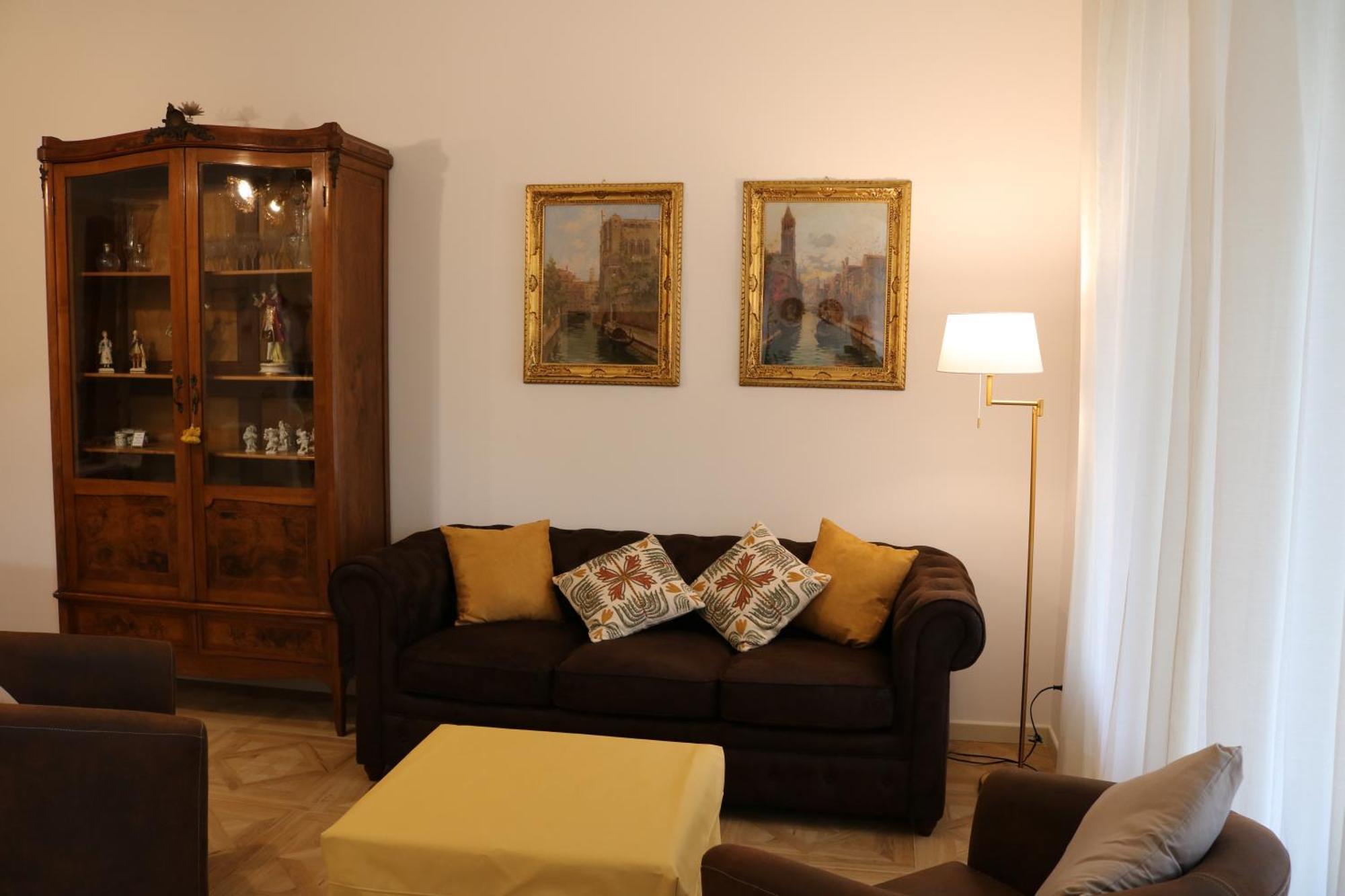 Casa Elli Serbelloni 12 *