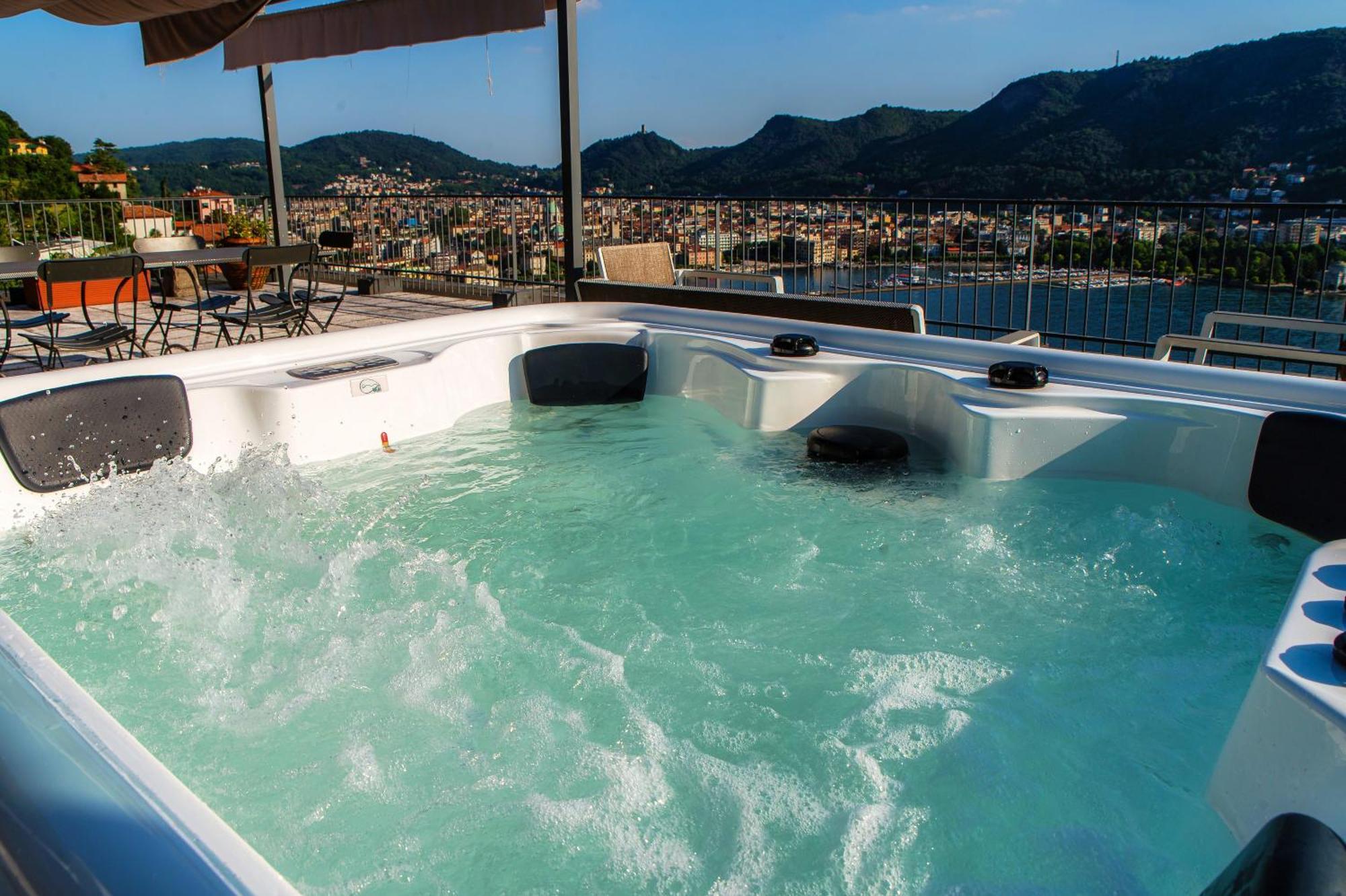 Heavenly Views On - Terrace & Hot Tub *
