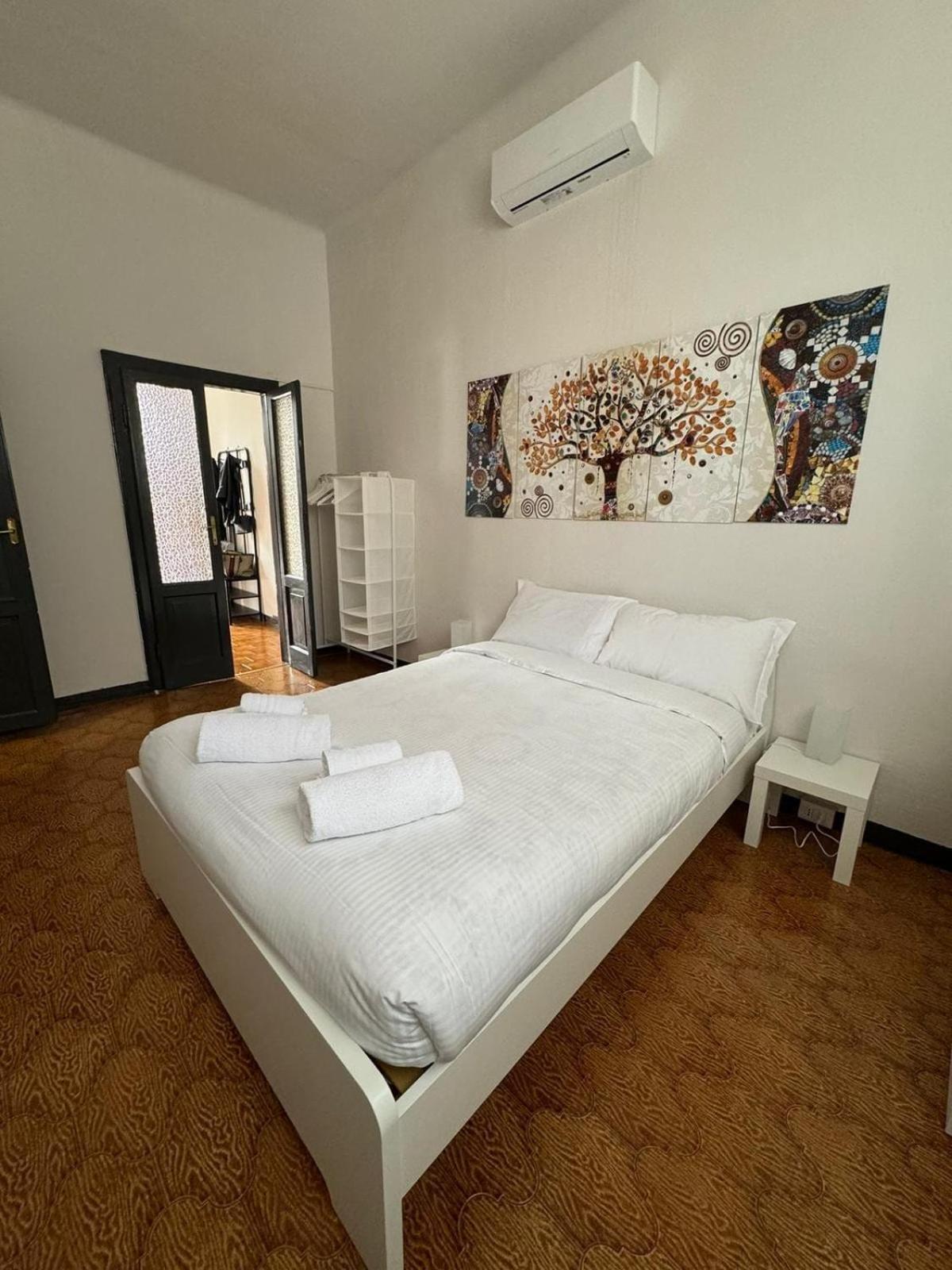 Near Downtown Apartment Como