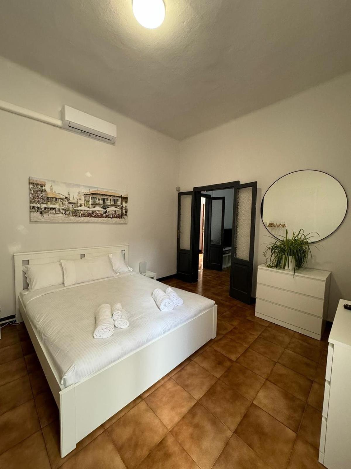 Near Downtown Apartment Como