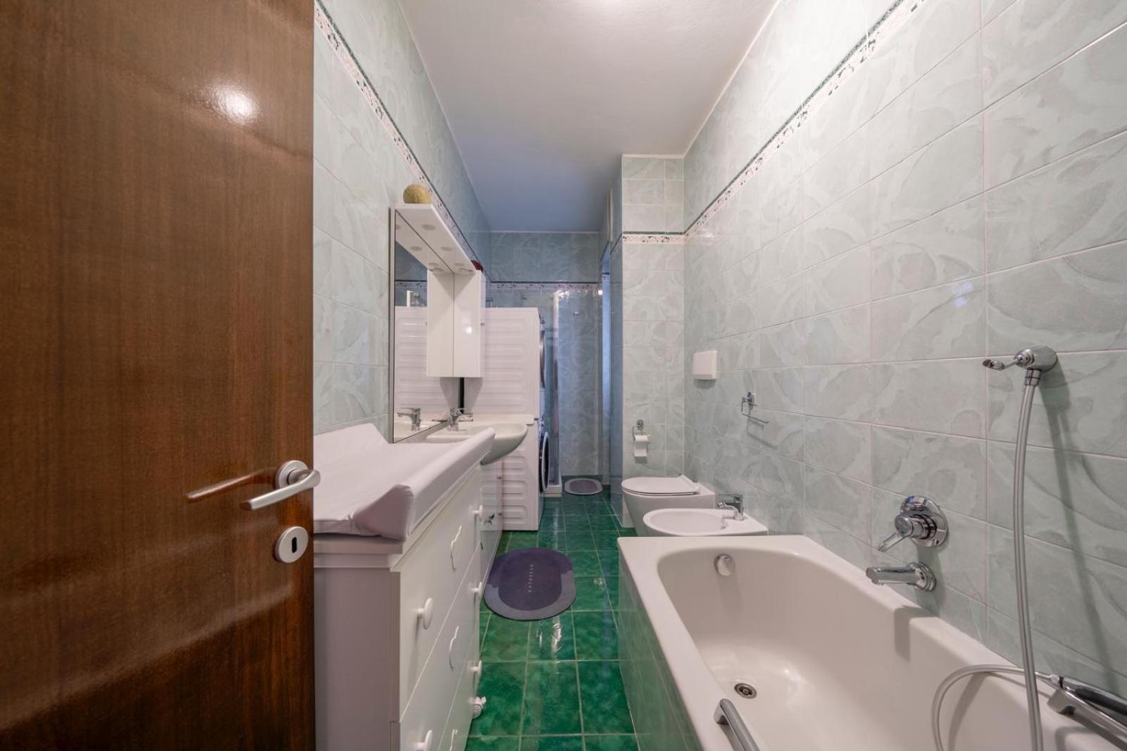 Olmo Cozystay Apartment *