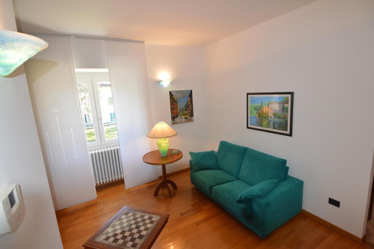 Apartment - Free Parking Near *