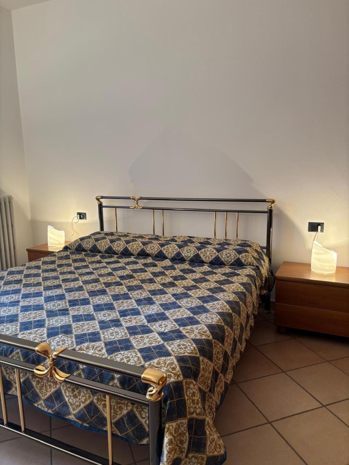 Apartment - Free Parking Near *