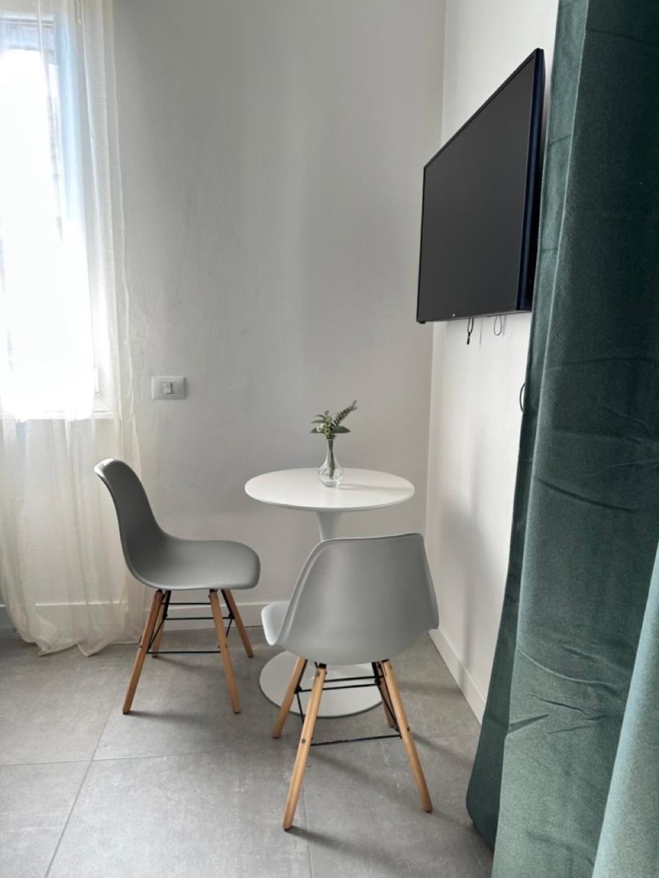 Apartment Dolce - Free Parking Como