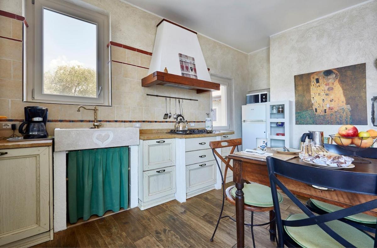 Casa Romantica -terrace 40sqm, Wonderful View Apartment Dervio