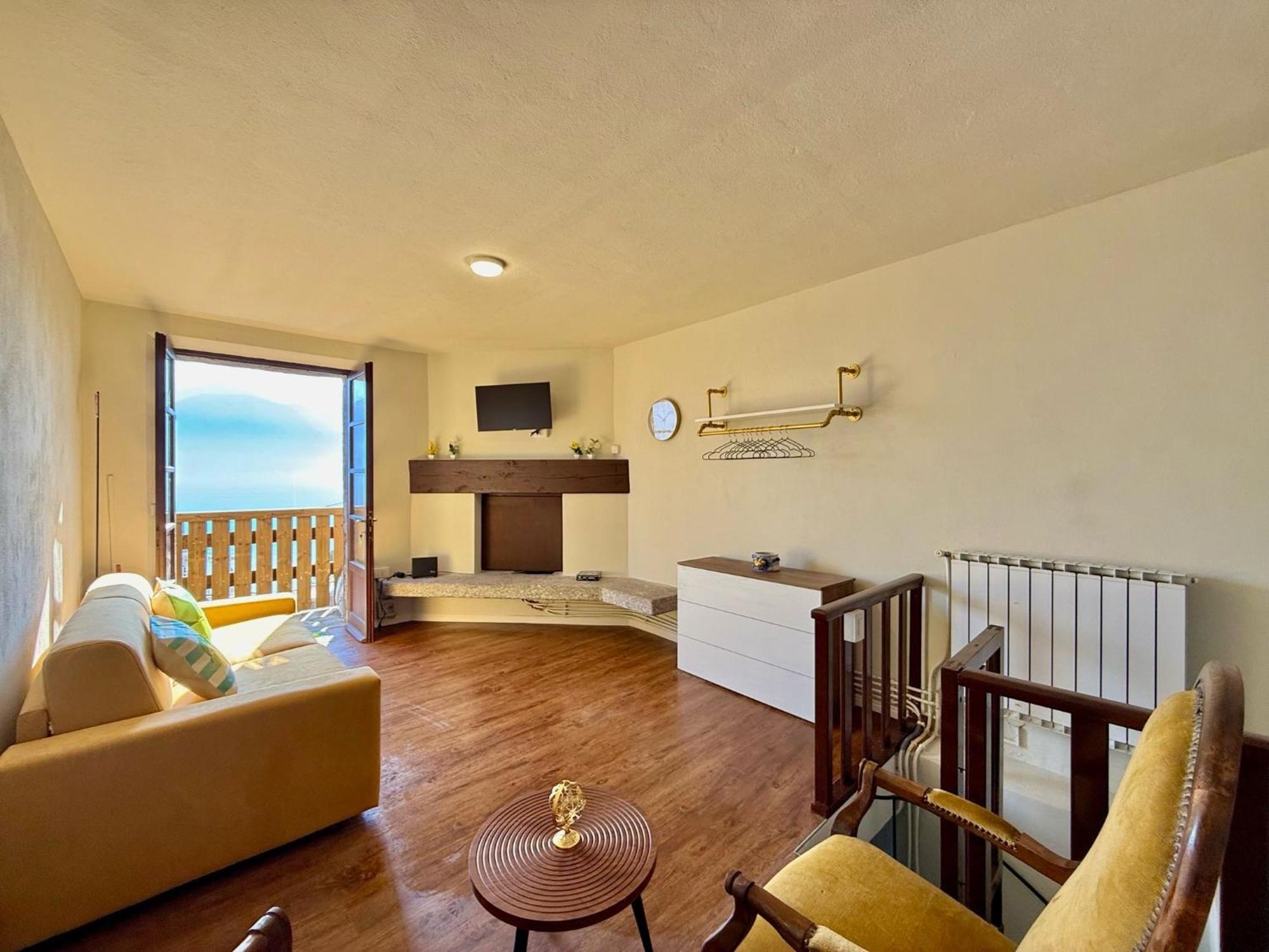 Lemon Home, Con Vista Apartment *