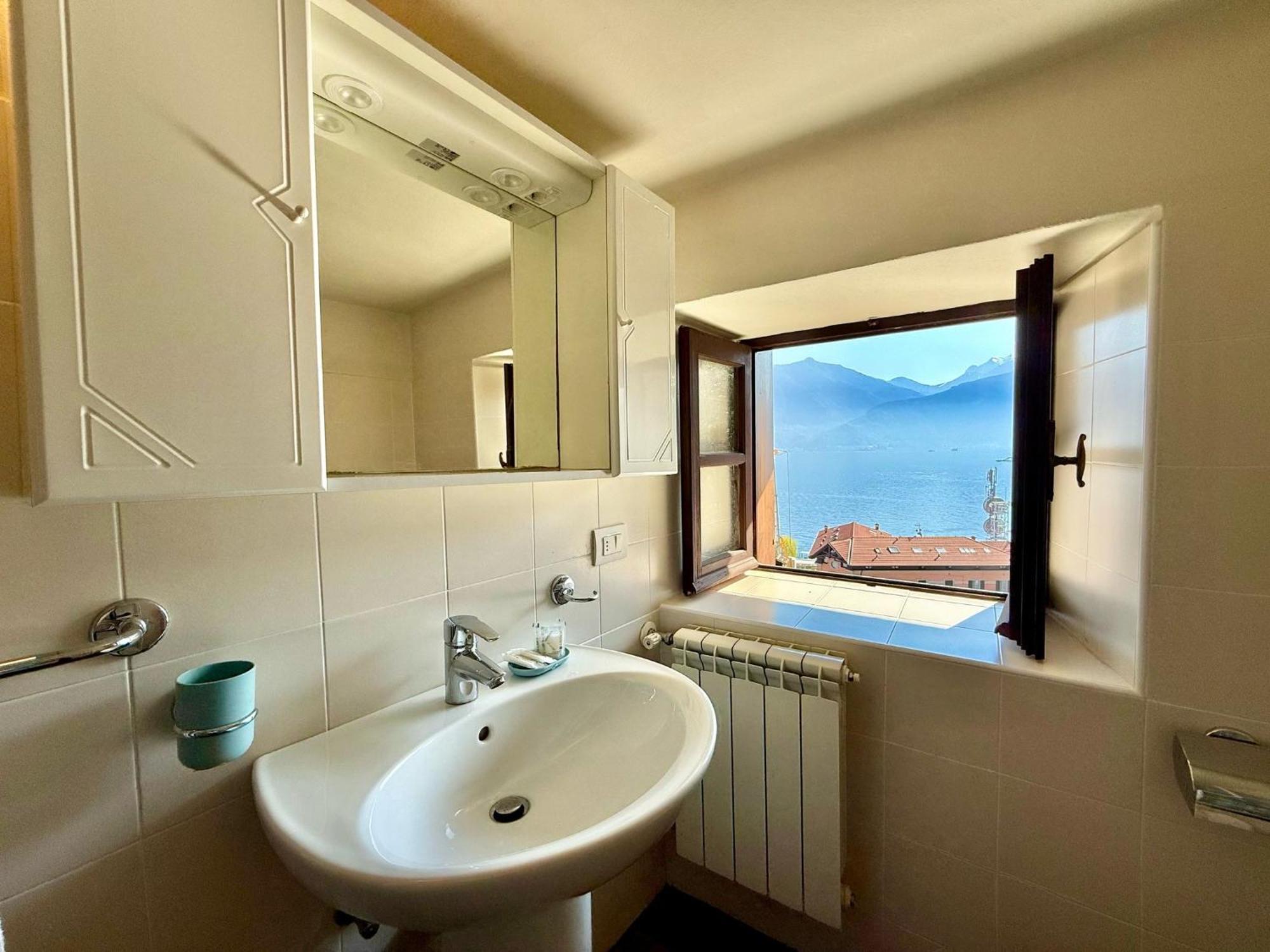 Lemon Home, Con Vista Apartment Menaggio