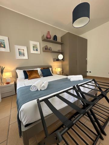 Dama In Center Apartment Como